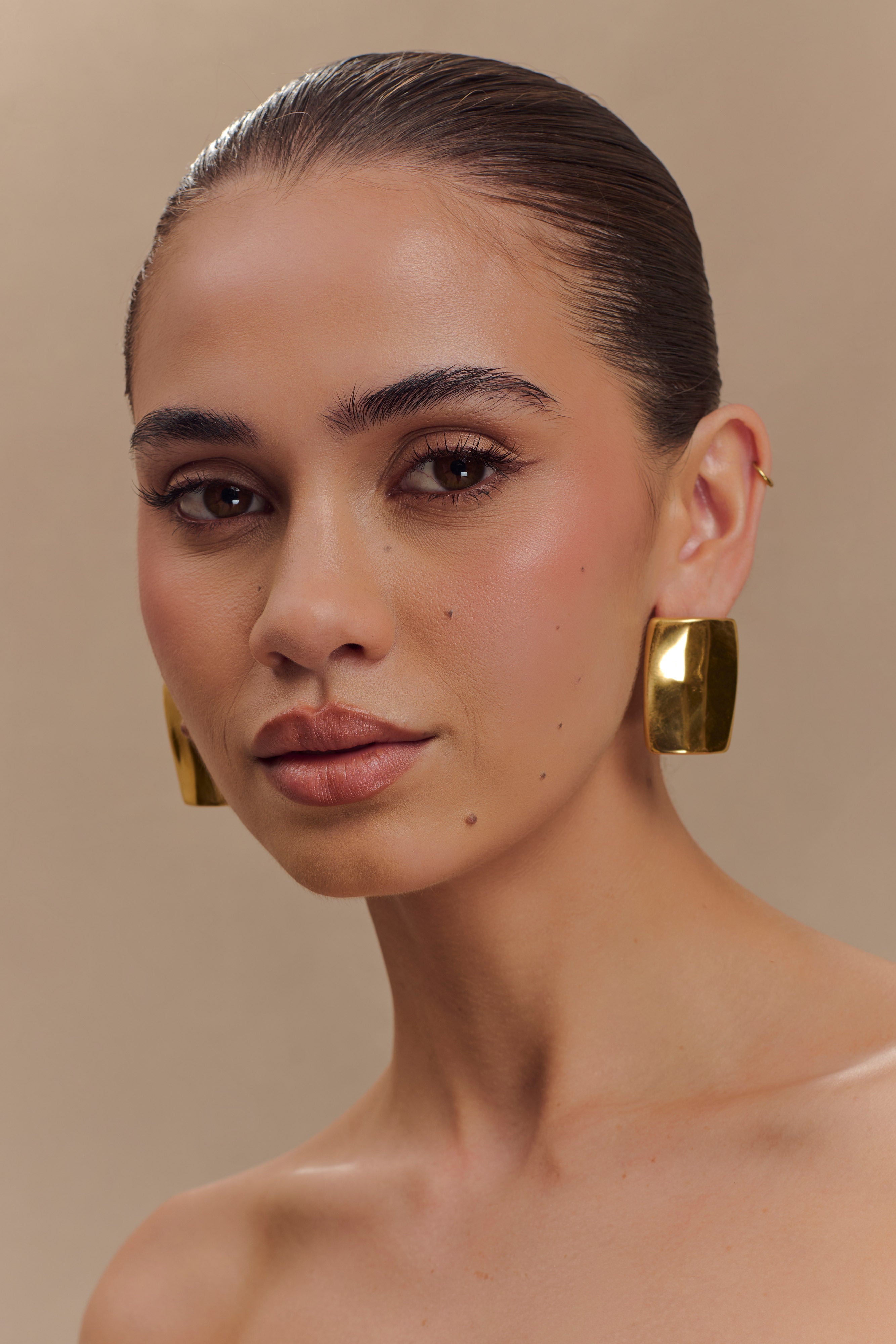 Georgia Rounded Rectangular Earrings - Gold