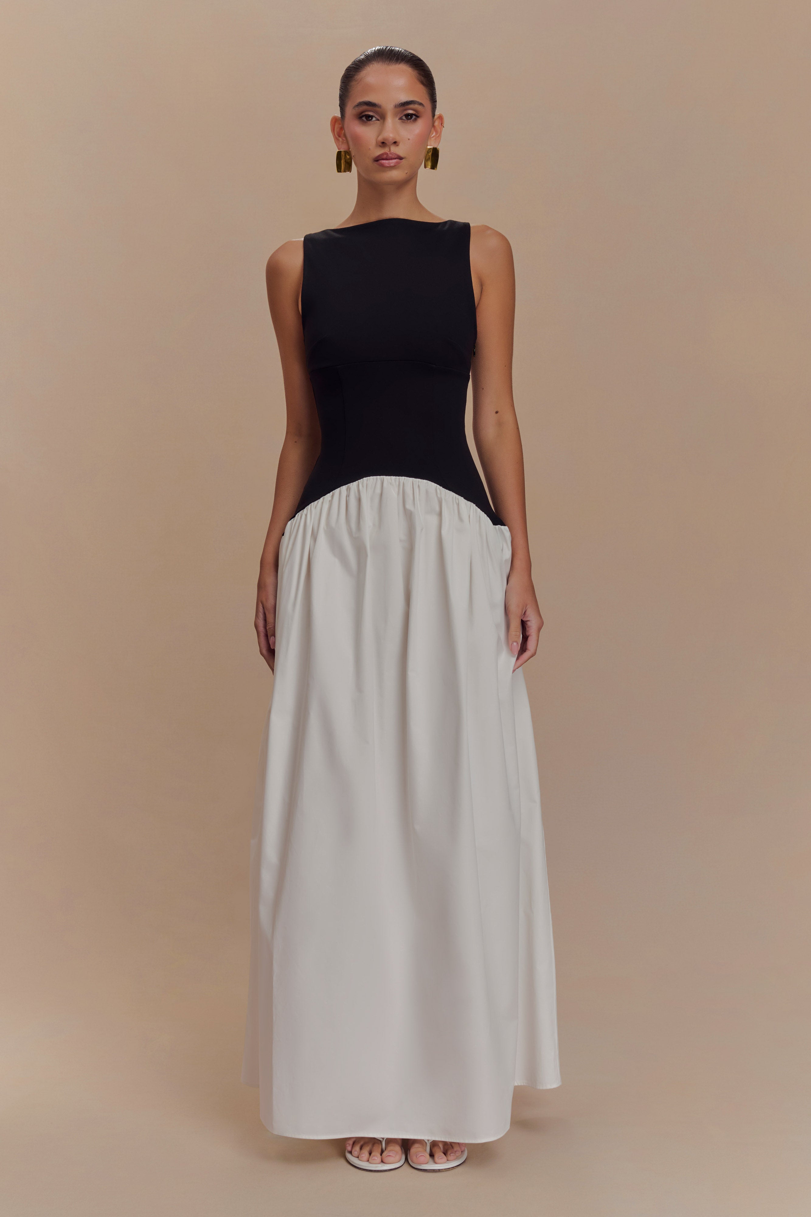 Acacia Contrast Sleeveless Maxi Dress - Black/White
