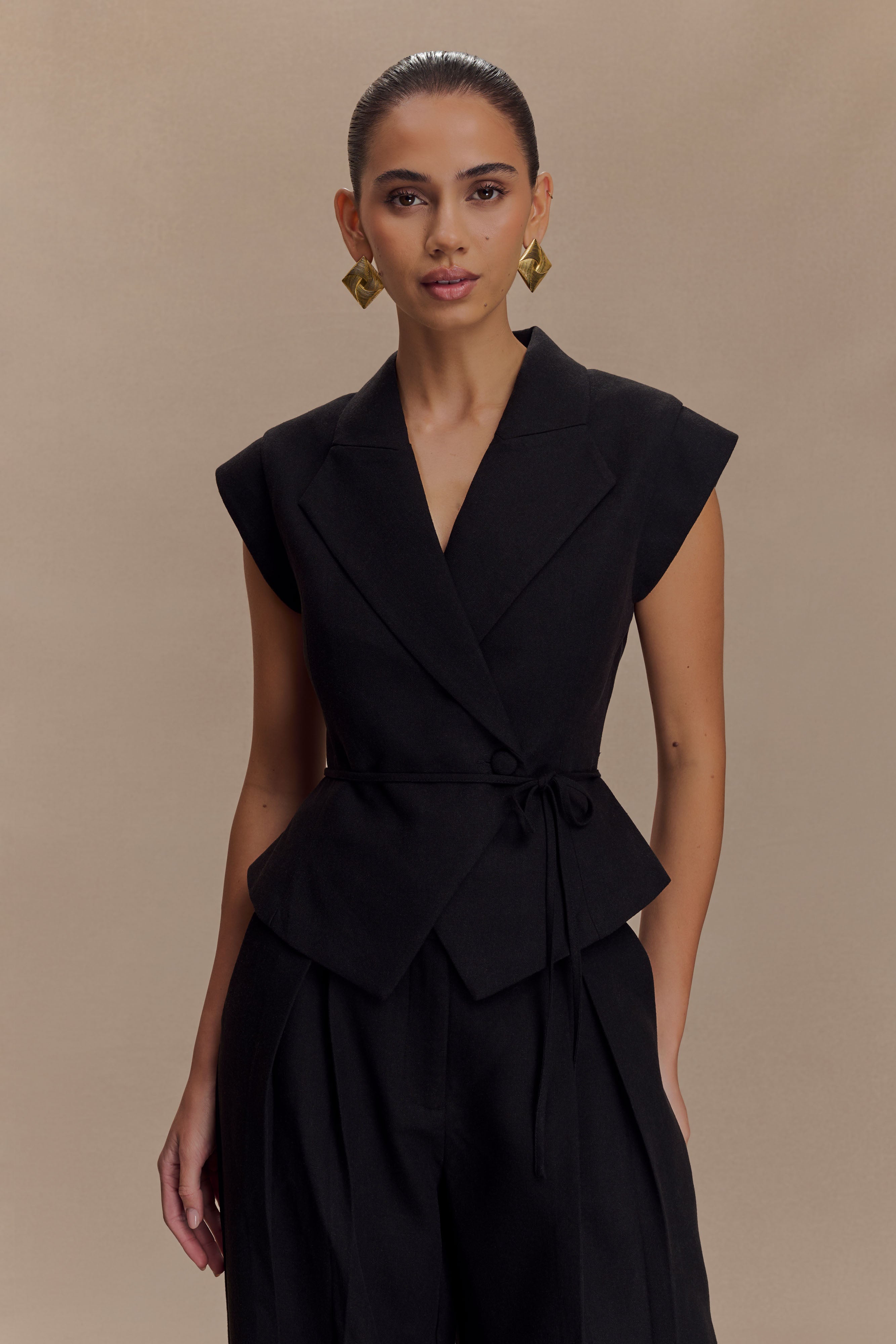 Andina Shortsleeve Linen Top - Black